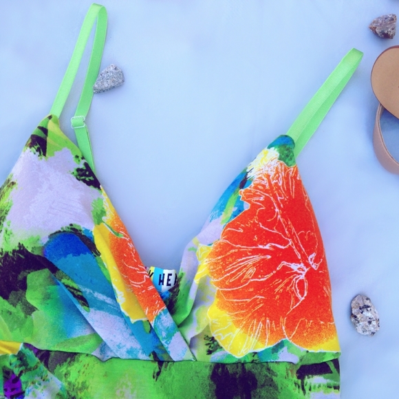 Dress - Picture 4 of 6